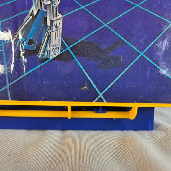 Vintage Collector's Case GoBots 1984 Tonka Action Figure Storage Cover Broken - Picture 16 of 16